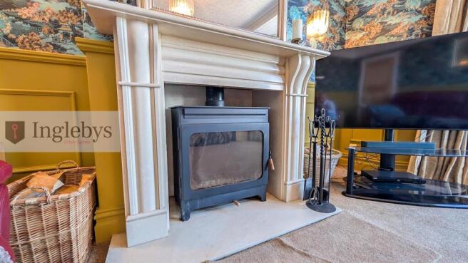5 bed House for sale Image 6