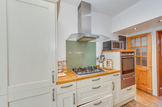 5 bed Terraced for sale Image 5