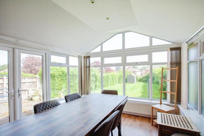 3 bed Semi-Detached for sale Image 9