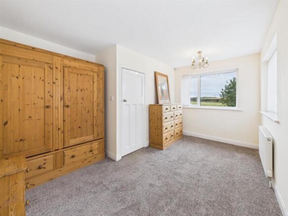2 bed Detached Bungalow for sale Image 6