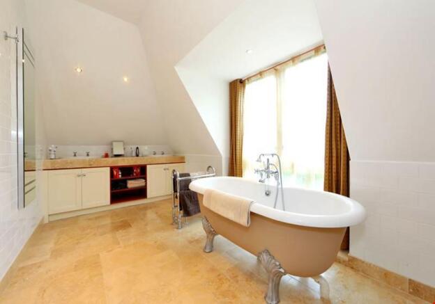 En Suite Bathroom