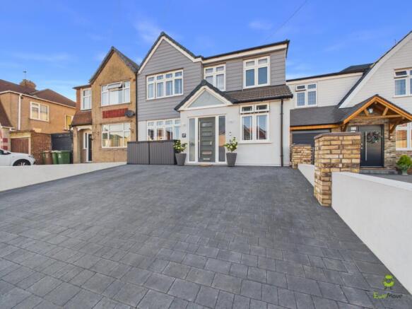 Presented by Clinton at EweMove Bexleyheath and Da