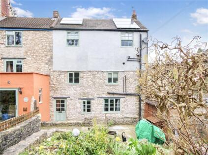 Characterful Three-Bedroom Cottage in the Heart of Shepton Mallet