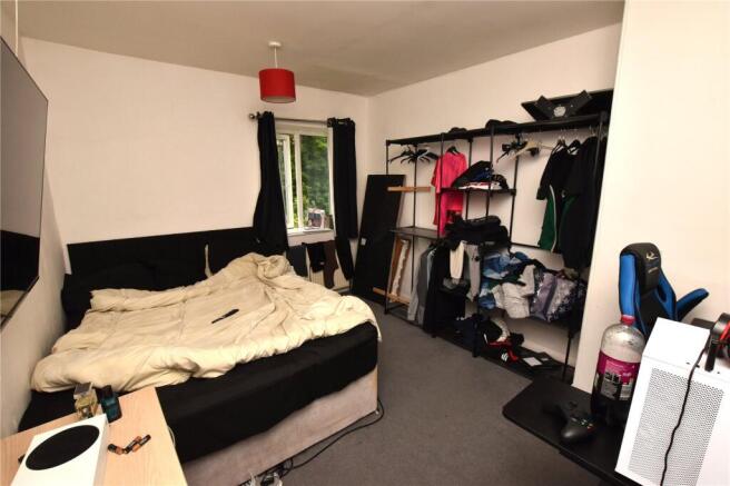 3 bed Semi-Detached for sale Image 8