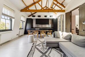 Flat 5, 45, Cadogan Square, London SW1X 0HX