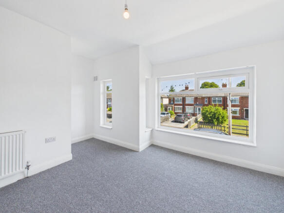 2 bed Terraced to rent Image 12