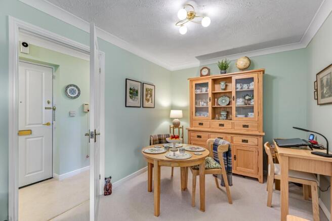 1 bed Flat for sale Image 4