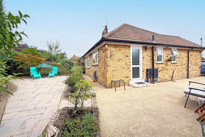 2 bed Semi-Detached Bungalow for sale Image 8