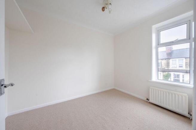 2 bed Terraced for sale Image 8