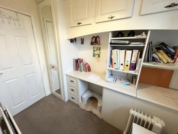 Bedroom 3/Office