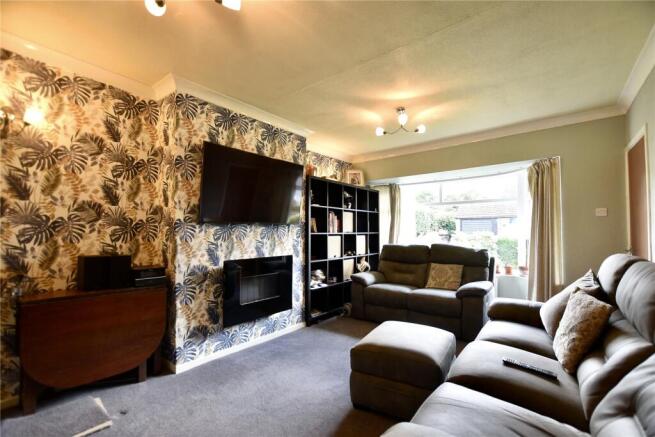 2 bed Semi-Detached Bungalow for sale Image 5
