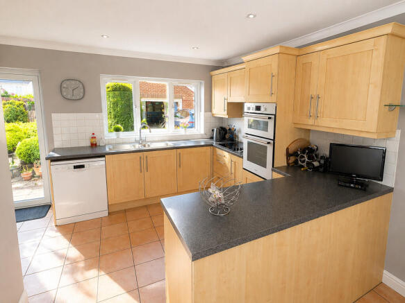 Shelley Avenue, Tiptree photo 4