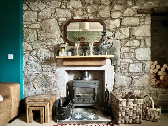 Poets Corner, 8 Glen Road, Palnackie - Williamson