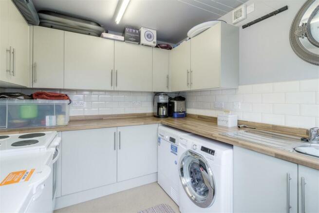 2 Shenton Lane Upton