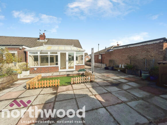 Chorley Close, Banks, PR9 photo 4