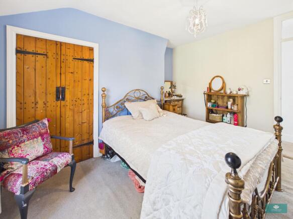 2 bed House for sale Image 8