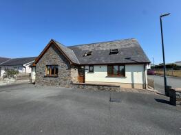 1 Bro Mebyd, Maes Yr Halen, Llandysul SA44 6NU