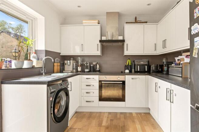 Kitchen 1.jpg