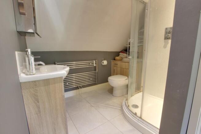 EN SUITE