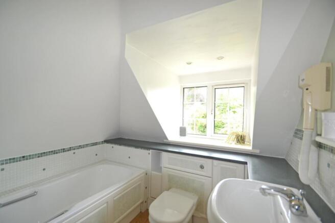 Bedroom 4 Ensuite