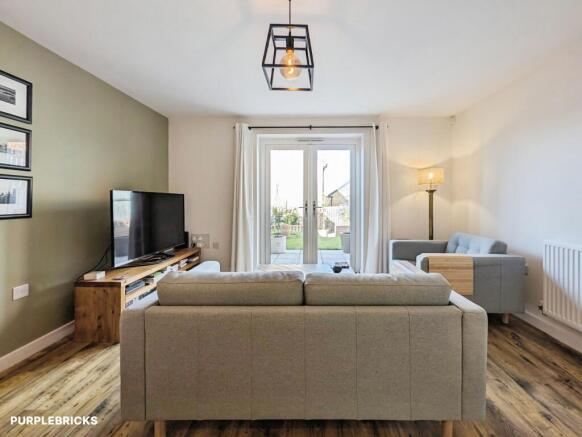 Lounge/Dining Room