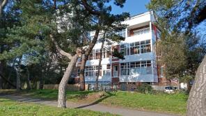 6, 19 Fountain Court, Durley Gardens, Bournemouth BH2 5HZ