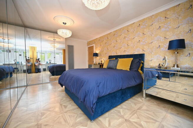 2 bed Detached Bungalow for sale Image 9