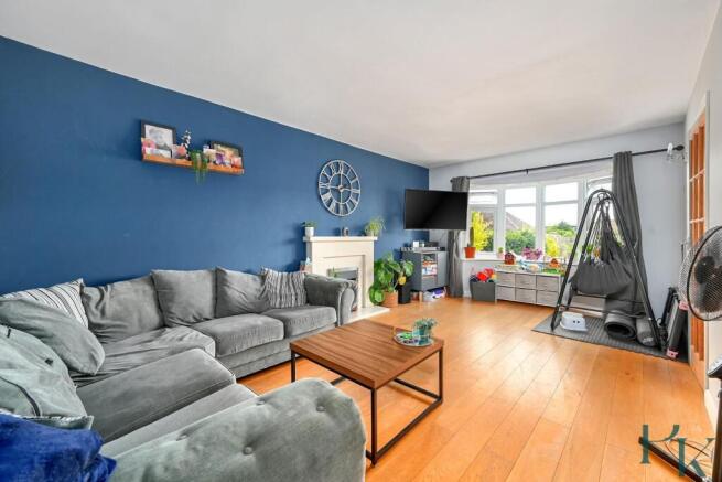 90-cross-road-southwick-bn42 (18).jpg