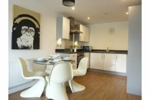 Flat 16, 8 Azzura House, Homesdale Road, Bromley BR2 9FT