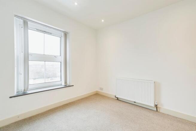 1 bed Flat for sale Image 9