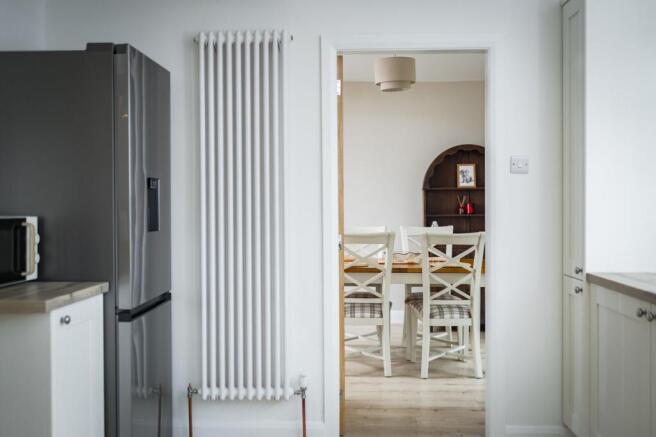 3 bed Semi-Detached for sale Image 6