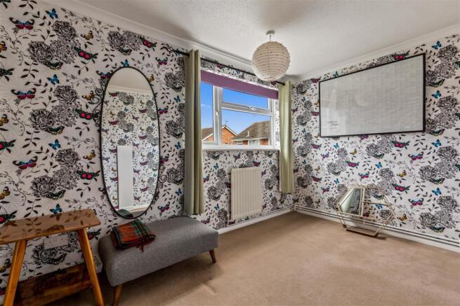 Bedroom 1.jpg