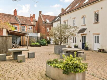 Sedgemoor Way, Glastonbury, BA6