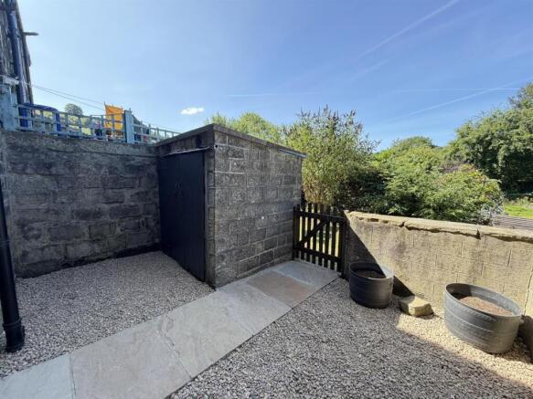 2 bed Terraced for sale Image 10