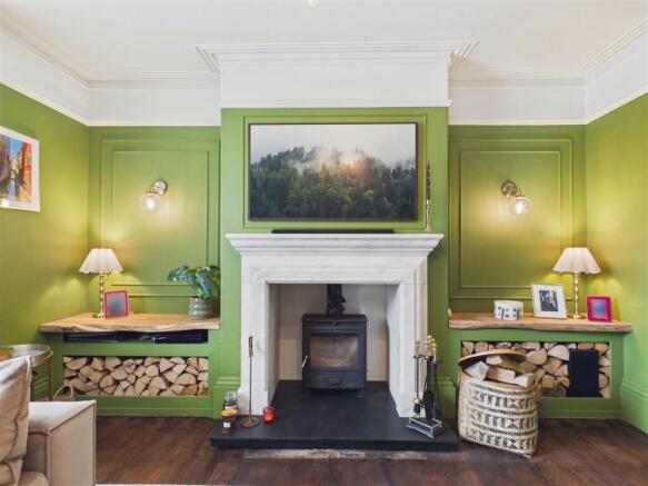4 bed Detached for sale Image 12