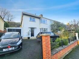 15, Cambridge Avenue, Dursley GL11 4AU