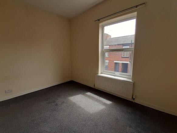 2 bed Terraced for sale Image 5