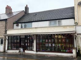 80 82, Wellington Road, Rhyl LL18 1LA
