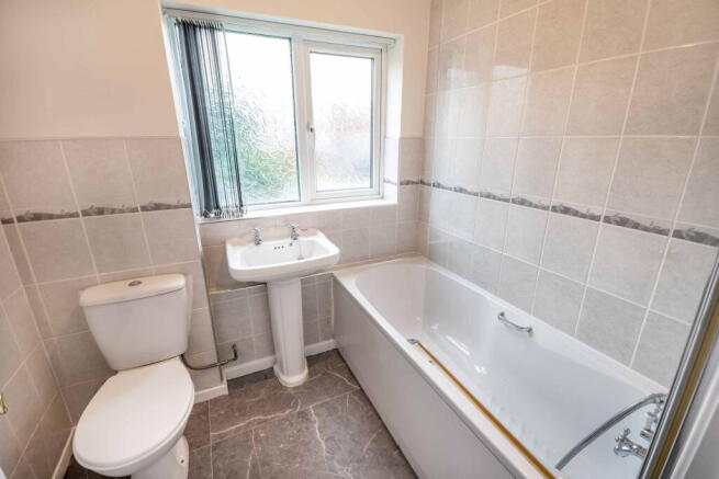 2 bed Semi-Detached for sale Image 10