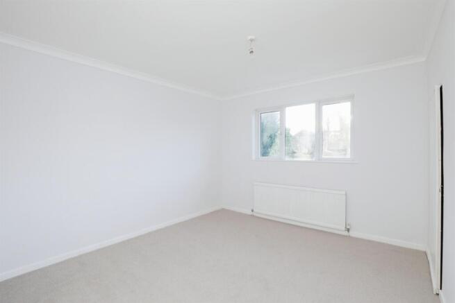 3 bed House to rent Image 9