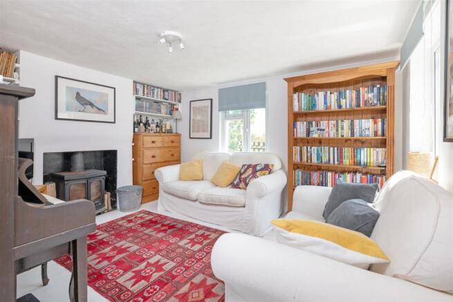 19 Paygate Cottages BN8 5RL-14.jpg