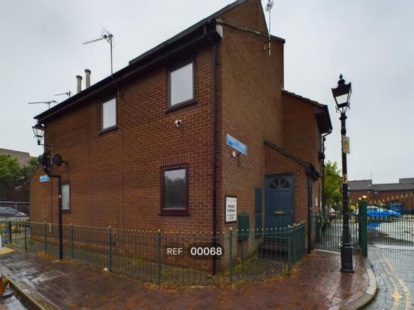 1 bed Apartment to rent Image 9