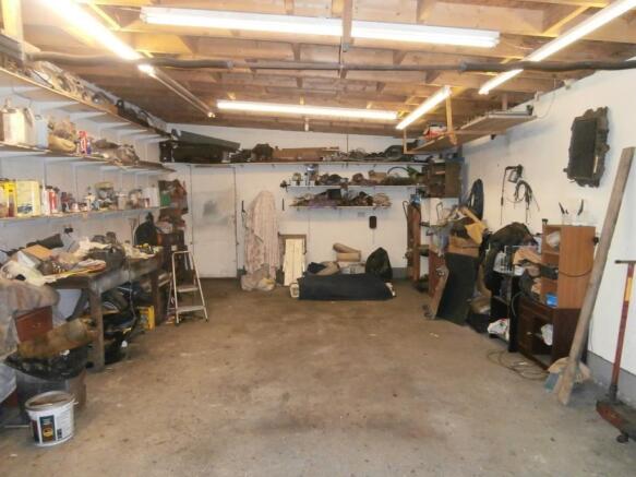 Garage / Workshop