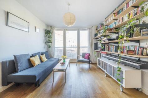 Crouch End Hill, Crouch End, London, N8