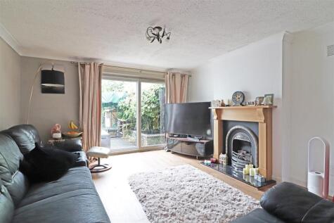 Honeycrock Lane, Salfords, Redhill