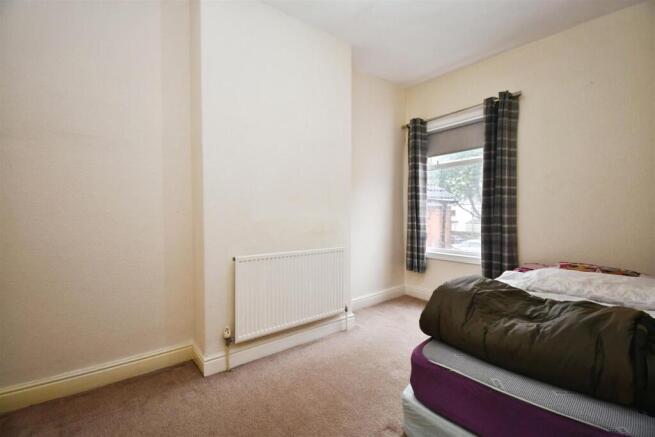 3 bed Terraced for sale Image 10