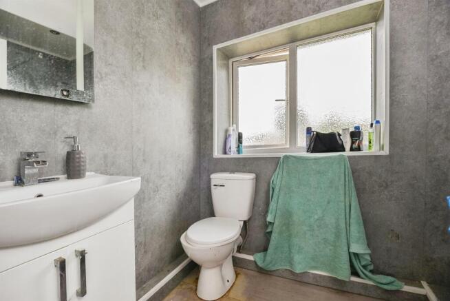 3 bed Semi-Detached for sale Image 10