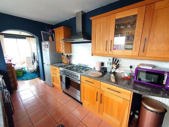 Kitchen B.jpg
