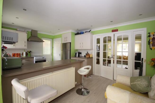 Dining kitchen