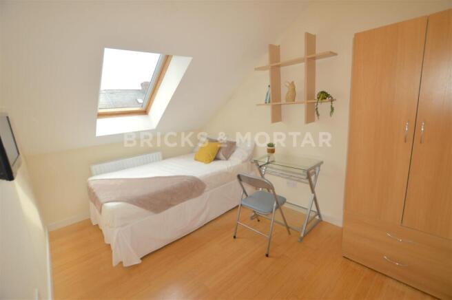 32 Warwick Street Blue Bedroom.jpg